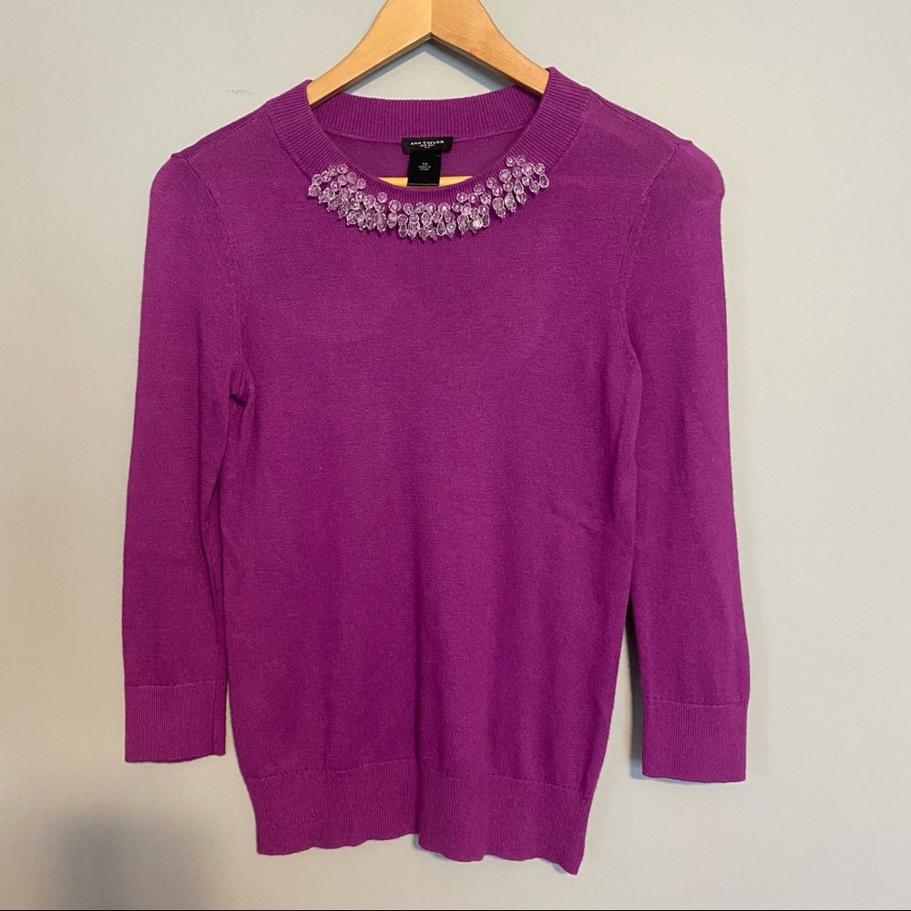 ANN TAYLOR long sleeve sweater with jewel neck
